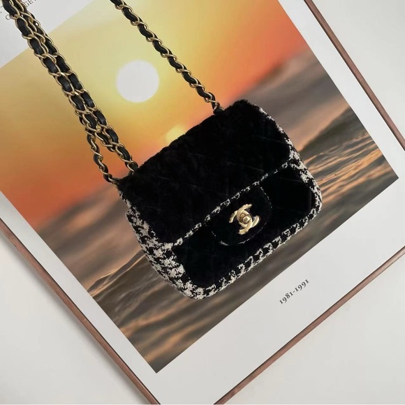 Authentic Chanel Handbag - Picture 11 of 16